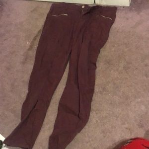 Burgundy Jeans/jeggings